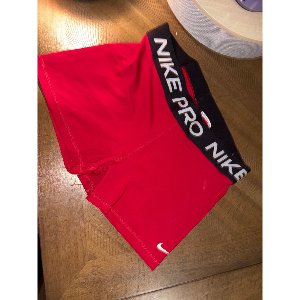 Nike Pro Dri-FIT Women Red Compression Shorts 3 Inch Inseam Athletic Gym Large